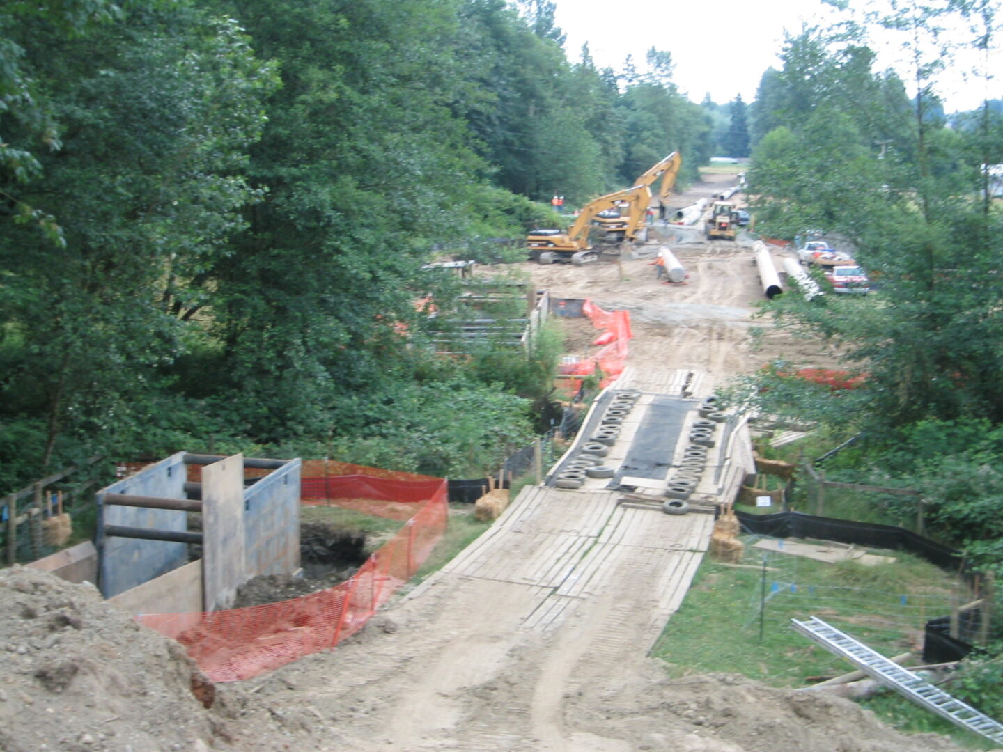 Narrow bridge with bore